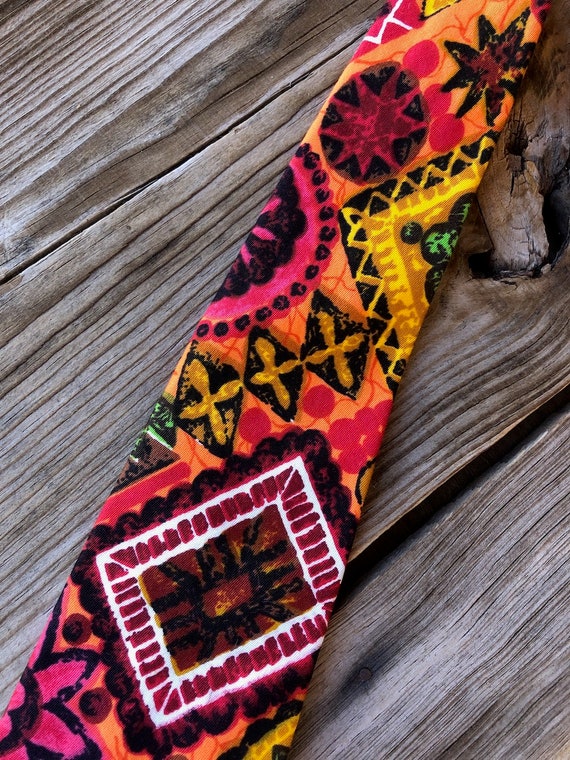 Vintage 1970s Wide Mod Tiki Necktie Tie - image 5