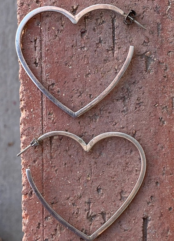 Vintage 1980s Heart Hoop Earrings Pierced - image 2