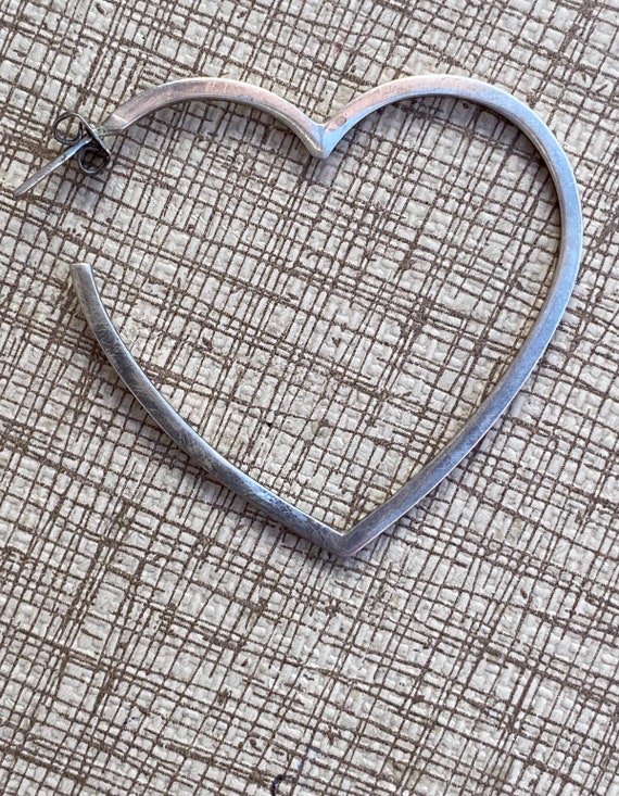 Vintage 1980s Heart Hoop Earrings Pierced - image 5
