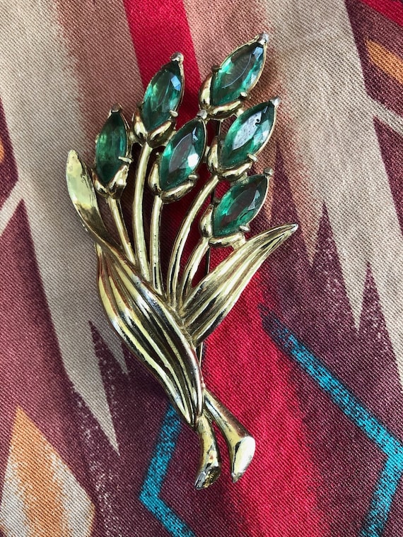 Vintage 1940s Green Rhinestone Bouquet Brooch Sha… - image 1