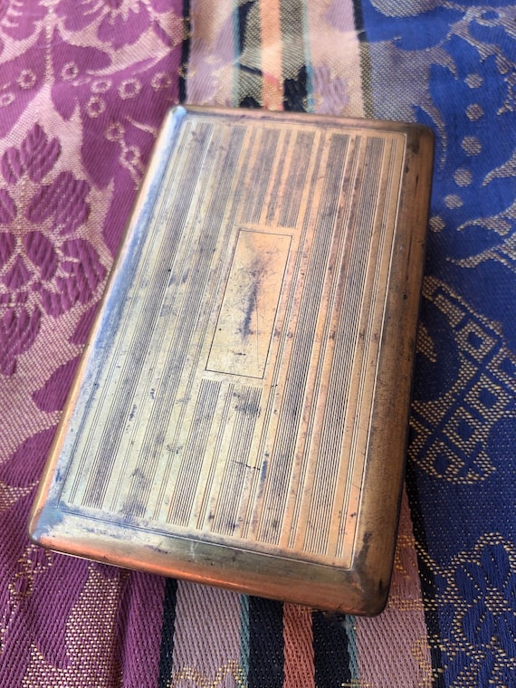 Antique Brass Paisley Cigarette Case (Regular Size Cigarettes) – Bewild