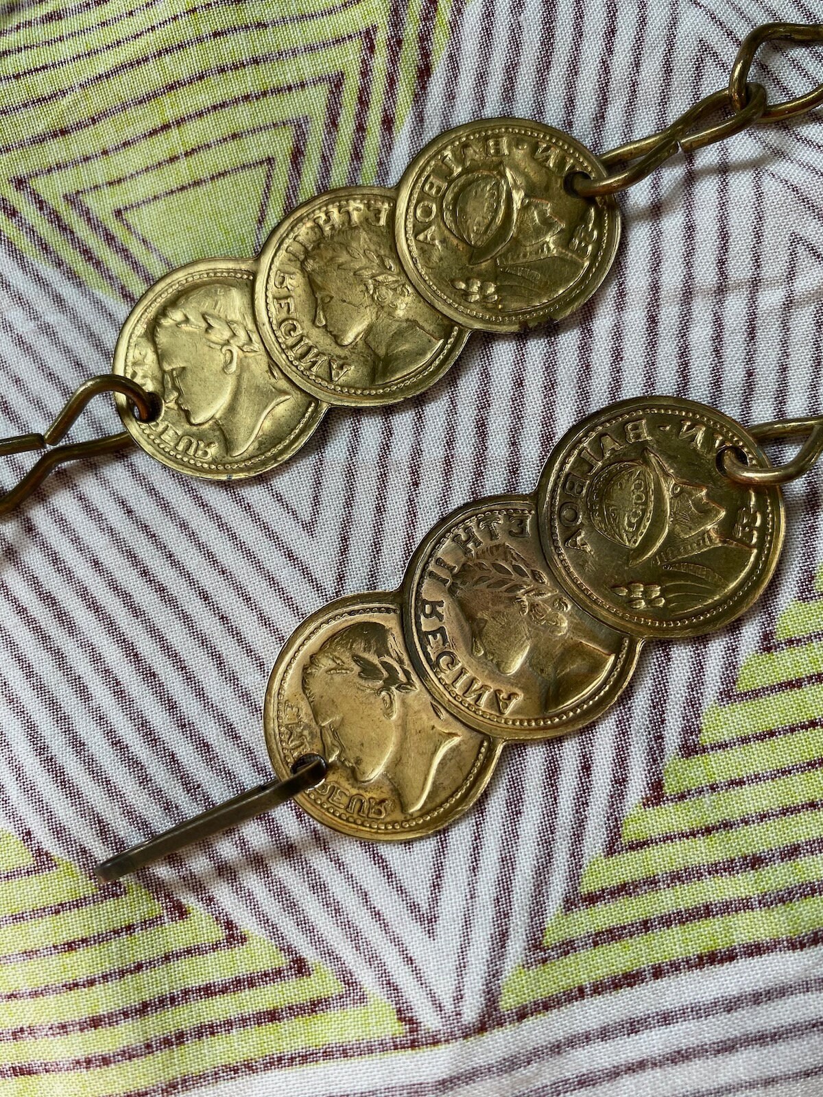 Vintage 1960s Gold Chain Belt With Medallions OS up to W40 