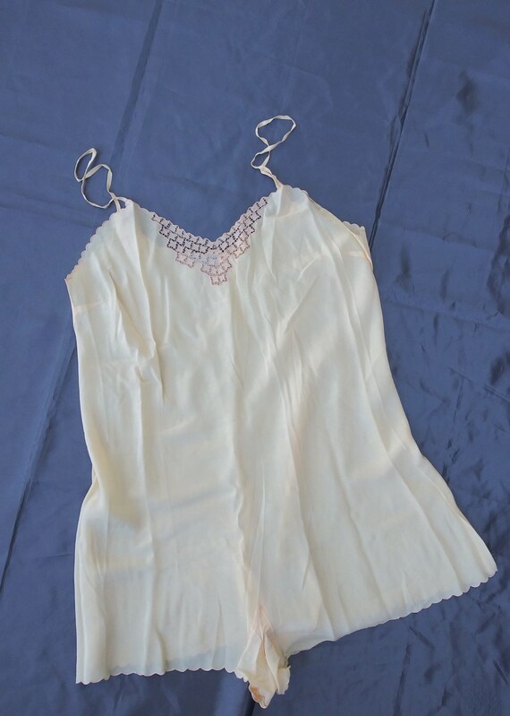 Vintage 1930s Silk Teddy Step In Off White Sz M L