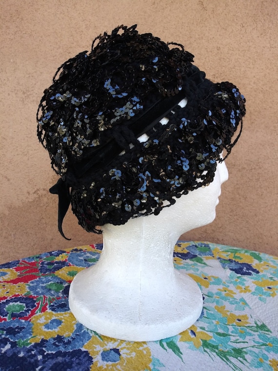 Vintage 1960s Black Sequin Cloche Hat Crochet Cap… - image 3