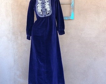 Vintage 1960s 1970s Purple Velvet Maxi Dress Sz xS