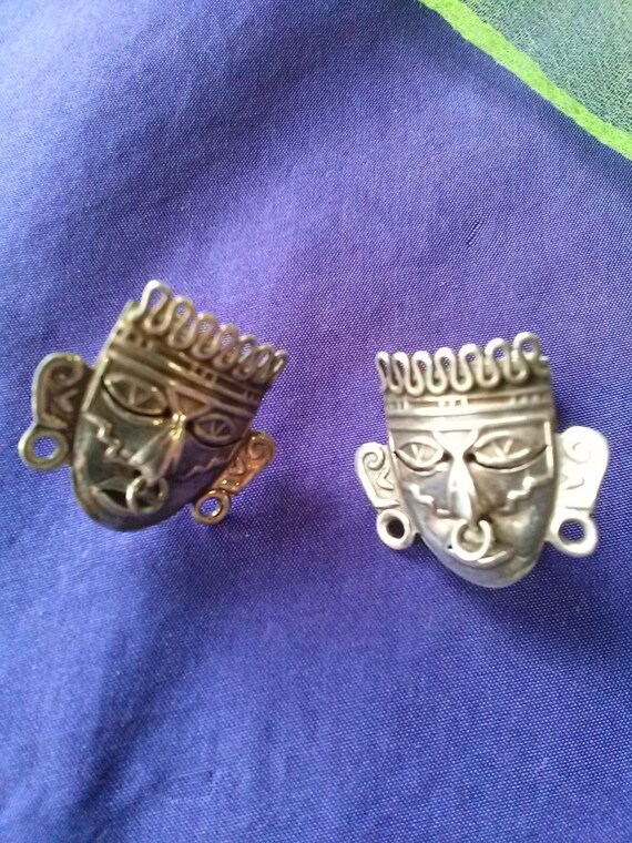 Vintage 1950s Silver Mayan Face Necklace Set 4 pc… - image 2