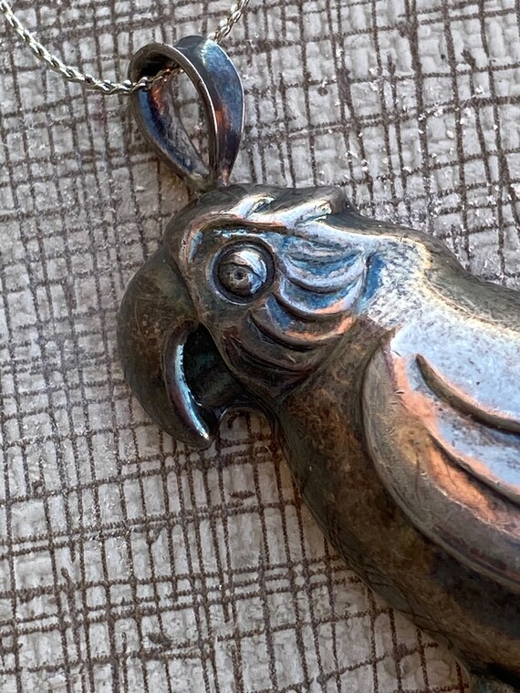Vintage 1970s Silver Parrot Necklace Brooch 24 In… - image 3
