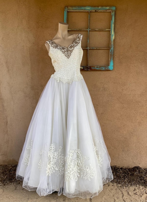 vintage sequin wedding dress Mermaid Sequin New Stylish Garden Vintage Dream Beach Long Wedding Dre   bridalsew
