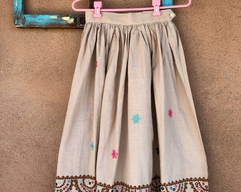 Vintage 1950s Embroidered Linen Skirt Sz S W24.5