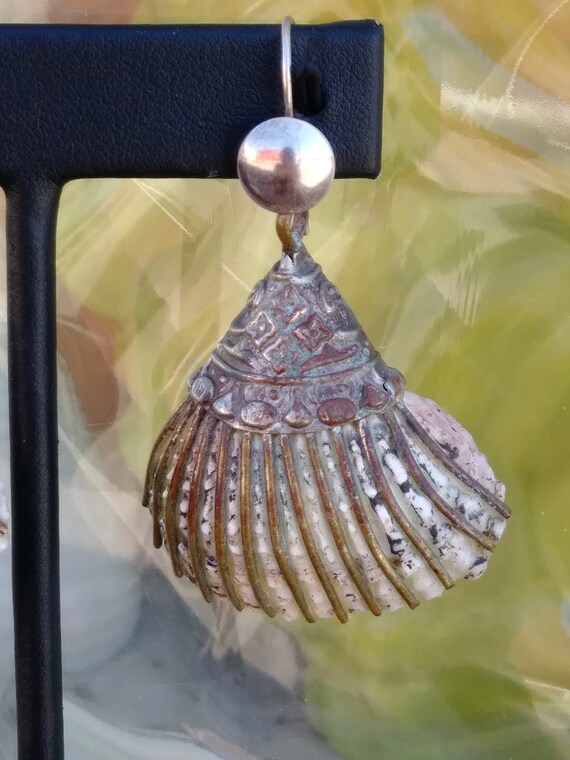 Vintage 1980s Sea Shell Earrings Dangle Style Pie… - image 3