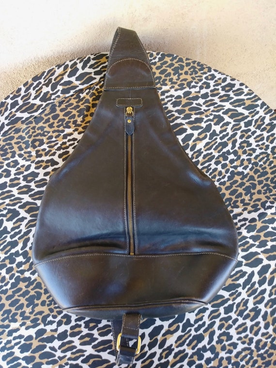 Vintage 1990s Brown Leather Sling Messenger Bag U… - image 3