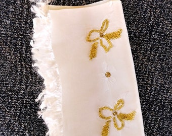 Vintage 1940s White Scarf 40s Grooms Cravat Aviator Style