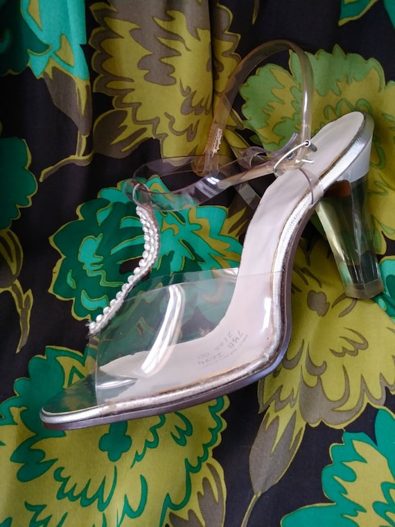 Vintage 1970s Lucite Shoes T Strap High Heels US7.