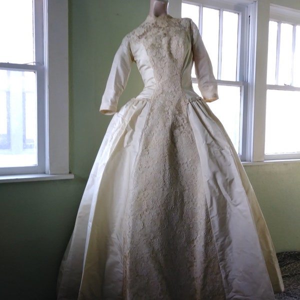 Vintage 1950s 1960s Bridal Gown 1960s Wedding Dress Sz S M W27