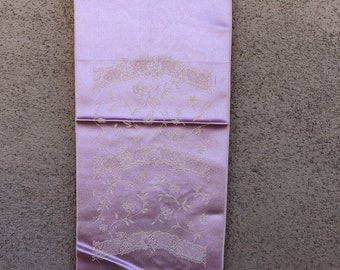 Foulard foulard foulard en soie rose vintage des années 40