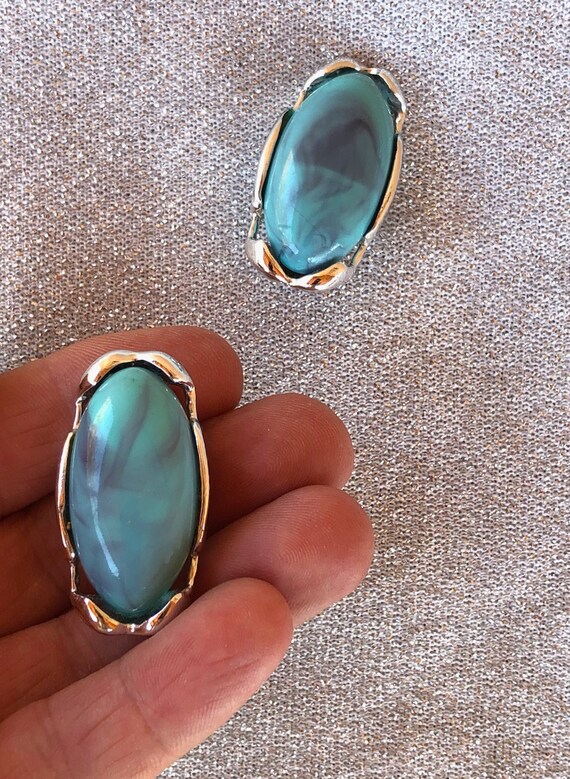 Vintage 1970s Faux Turquoise Bracelet Earrings 2 … - image 8