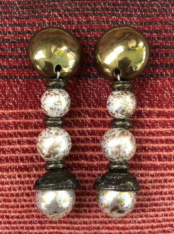 Vintage 1980s Pearl Dangle Drop Earrings Clip On