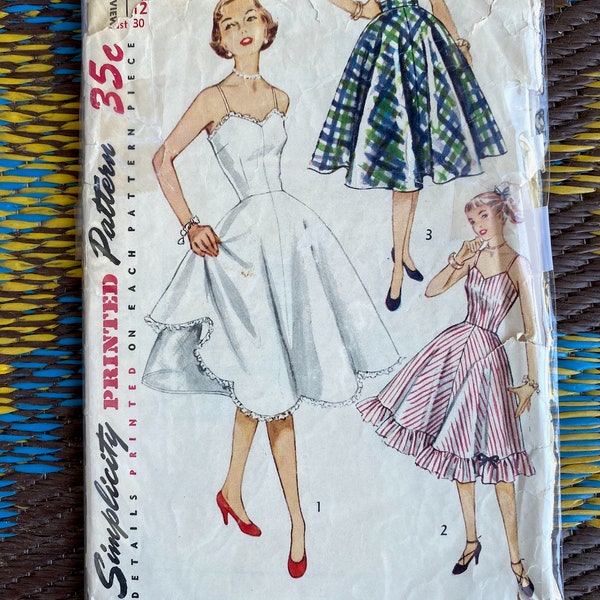 Vintage 1950s Crinoline Petticoat Pattern Simplicity 3766 Sz S B30