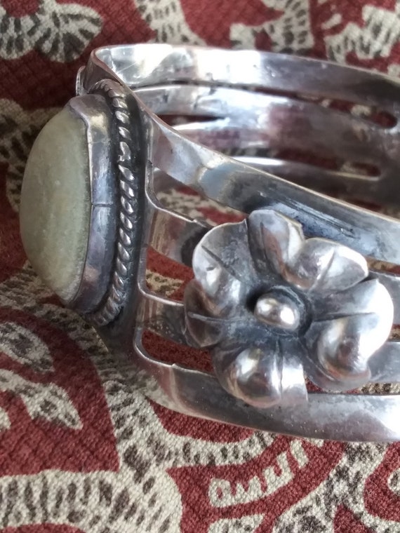 Vintage 1930s Mexican Sterling Silver Cuff Bracel… - image 7