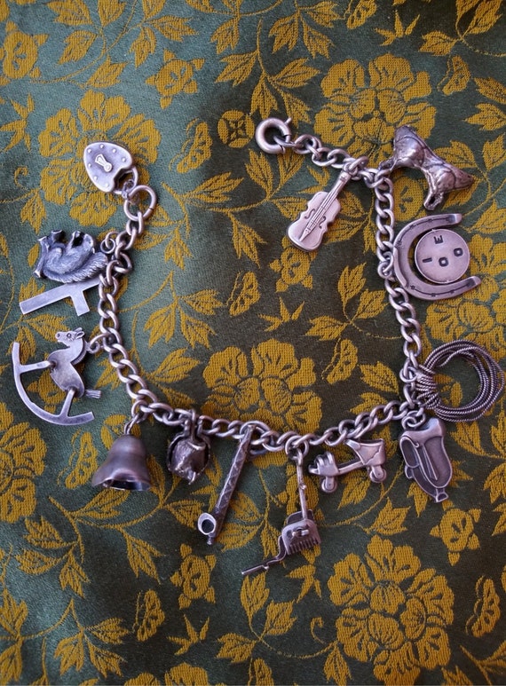 Vintage 1940s Silver Charm Bracelet 14 Charms