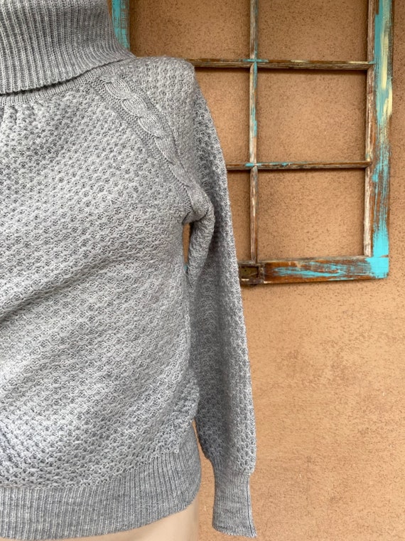 Vintage 1970s Gray Turtleneck Sweater Acrylic Sz … - image 4