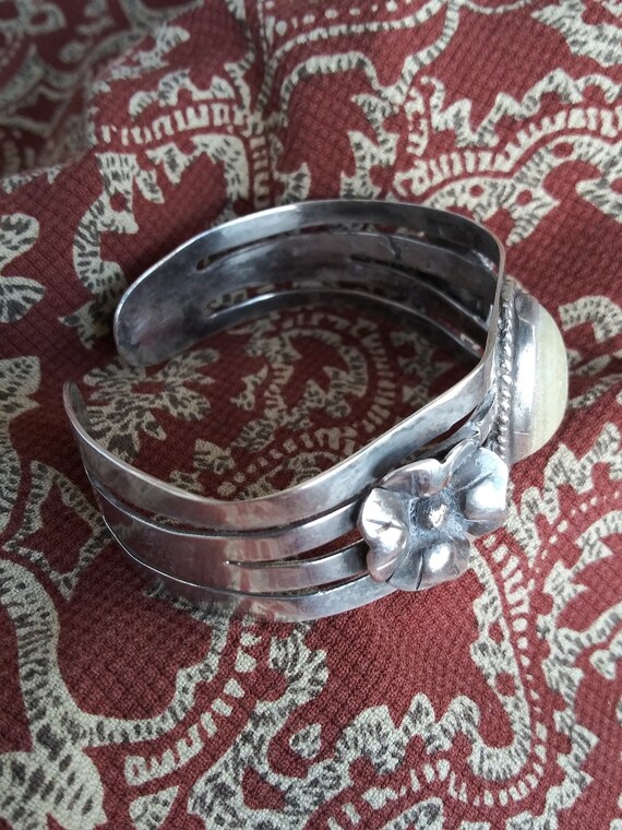 Vintage 1930s Mexican Sterling Silver Cuff Bracel… - image 4