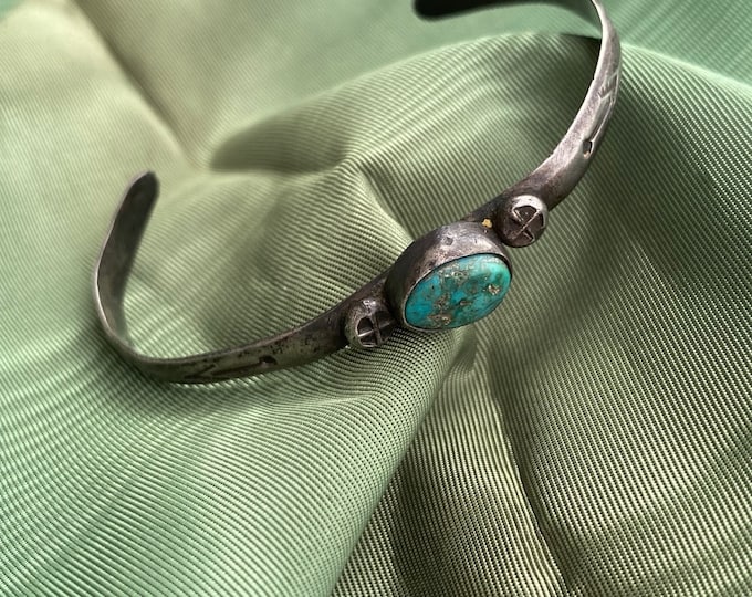 Vintage 1940s Silver Turquoise Navajo Bracelet 42.8 Grams main image 0