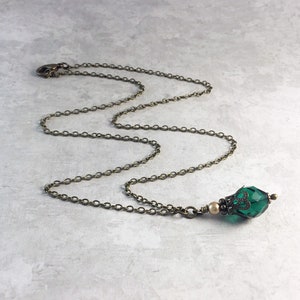 Emerald Green and Champagne Gold Pearl Edwardian Costume Necklace with Antiqued Brass