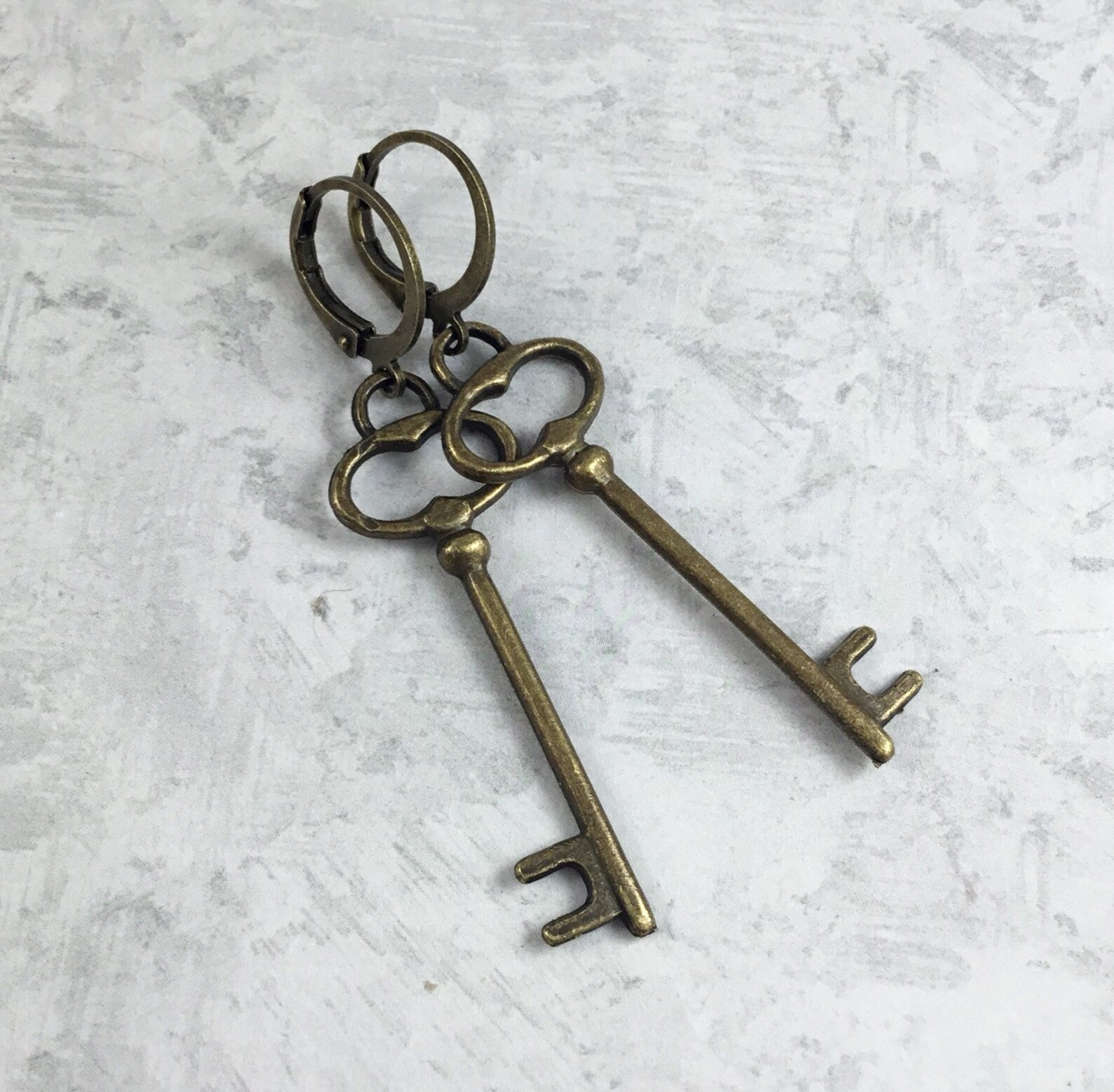 Skeleton Key Dark Academia Earrings With Antiqued Brass - Etsy