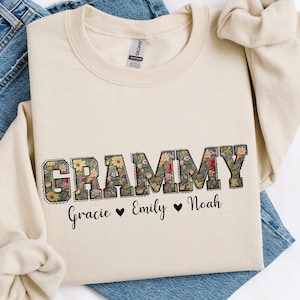 Custom Grammy Sweatshirt With Names Personalized Grammy Crewneck Floral Grammy Shirt New Grandma Sweater Gift for Grandma Grammie Crewneck