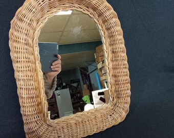 VTG 1970s Wicker Rattan Wall Mirror