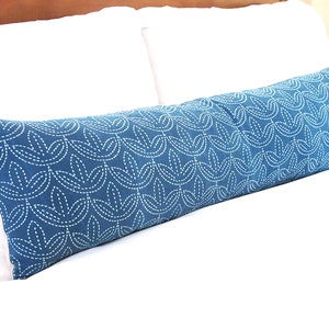 Faded Blue Sashiko Stitch Pattern Long Lumbar Zipper Pillow image 7