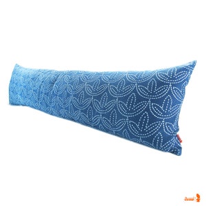 Faded Blue Sashiko Stitch Pattern Long Lumbar Zipper Pillow image 3