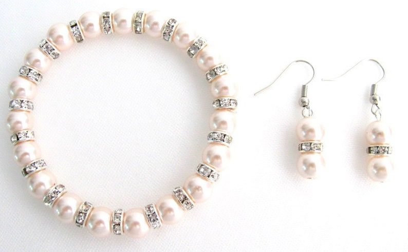Pastel Pink Pearl Braecelet Stretchable Bracelet Rhinestone Spacer Bridemaid Bracelet Blush Pink Bracelet Free Shipping In USA