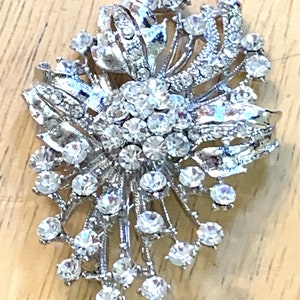 Bridal dress sash brooch wedding hair brooch silver brooch pin Wedding Cake Brooch, Crystal brooch wedding brooch Rhinestone Wedding Brooch