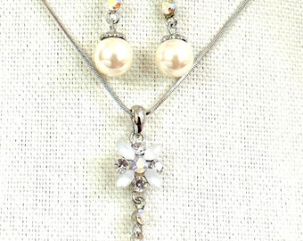 Bridal Jewelry Set, Pearl Wedding Jewelry Set, dangling earrings, Pearl Bridesmaid jewelry, Bridesmaid Gift Bridal Jewelry Pearl Jewelry Set