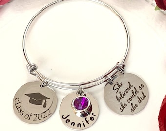 Abschluss Schmuck Personalisieren Abschluss Armband, Senior High School Abschluss Geschenk, College Abschluss Geschenk, Klasse von 2023, Geschenk für sie