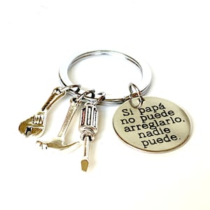 Si Papá no puede arreglar Keychain Gift for Dad keychain, Personalized Regalo de papá Gift for Dad - Custom Spanish Engraved Keychain