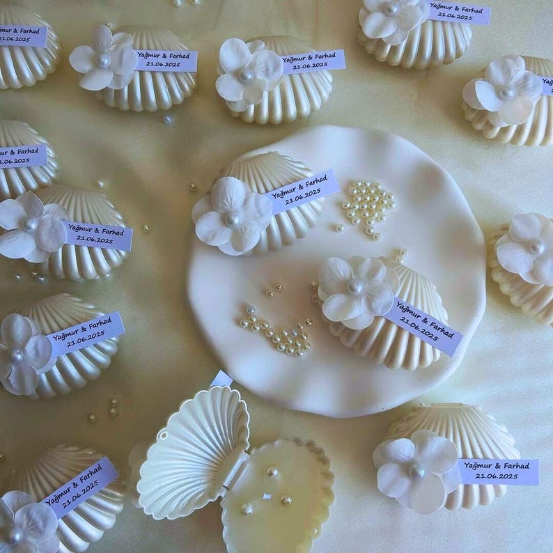 Beach Wedding Favor Candle, Seashell Decor Gift, Coastal Summer Bridal Shower Souvenir, Personalized Mini Candle image 1