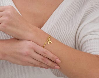 Custom Love Knot Bracelet, Symbol of Togetherness, Matching Initial Bracelets for Couples, Perfect Gift for Her, Christmas Gift