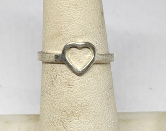 Vintage Handmade Solid Sterling Silver Open Heart Toe Ring