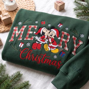 Broderad jultröja med musapplikation, matchande familjeoutfit med Magical Land-motiv, festtröja med riktigt god jul, julklapp