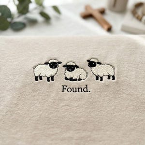 Gesticktes christliches Psalm 23 Lamm-Shirt, gefundener Schaf-Glaube Rundhalsausschnitt, verlorenes Schaf-T-Shirt, Bibel-Vers-T-Stück, christliches Geschenk