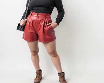 Handgefertigte echte rote Rindsleder-Shorts für Frauen, rote Leder-Shorts für Frauen, stilvolle Leder-Shorts, Leder-Mini-Party-Shorts