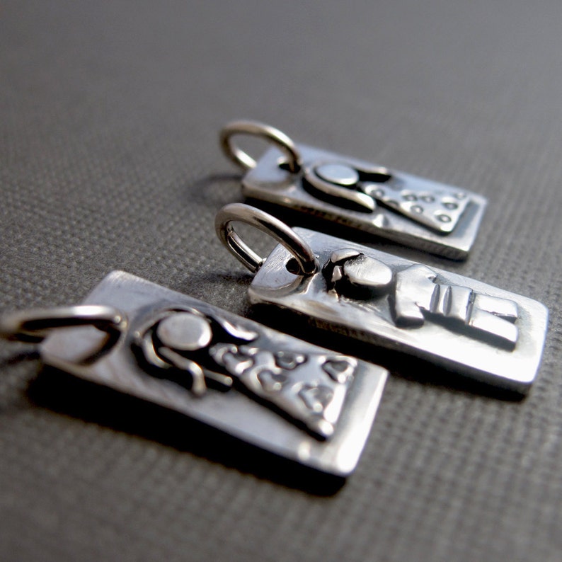 Personalized Mother/'s Figure Charm Sterling Silver Family Charm