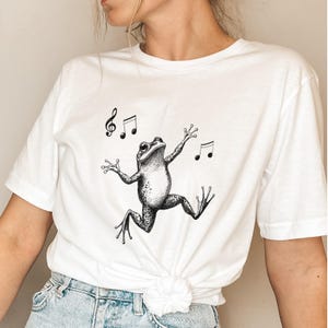 Vintage Dancing Frog T-Shirt | Retro Frog Graphic Tee | Cute Animal Lover Shirt | Whimsical Dance Top | Aesthetic Frog Tee | Frog Lover Gift