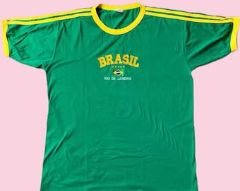 Vintage Brazil top y2k aesthetic T-shirt 90's 2000's Brasil t-shirt