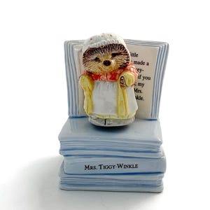 Vintage Beatrix Potter&#39;s Mrs. Tiggy Winkle Music Box