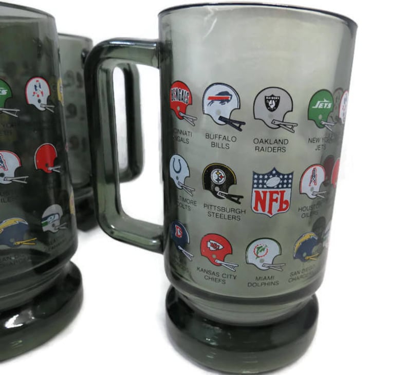 Vintage NFL Mugs 1970s Football Smoked Glass Beer Glasses Etsy