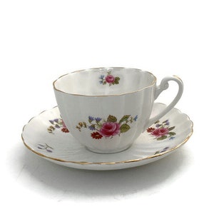 Vintage Shelley China, Cup and Saucer Set, Rose and Red Daisy Pattern, Ludlow Shape, Rare White Handle